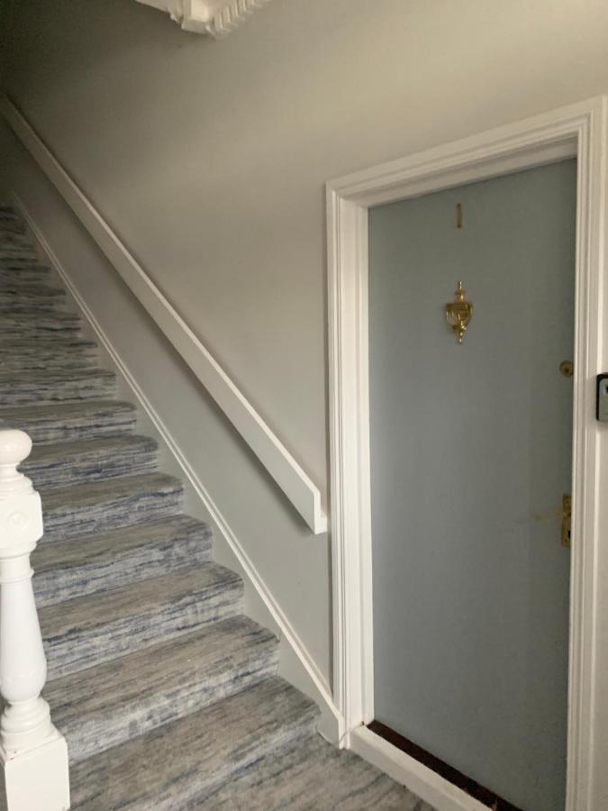 Stunning 3 Bed Seafront Mansion Building Sleeps 6 Adults Or 8 With Kids Daire Portrush Dış mekan fotoğraf