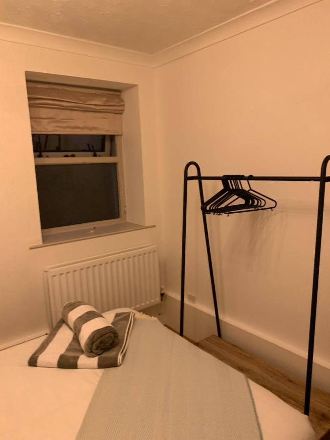Stunning 3 Bed Seafront Mansion Building Sleeps 6 Adults Or 8 With Kids Daire Portrush Dış mekan fotoğraf